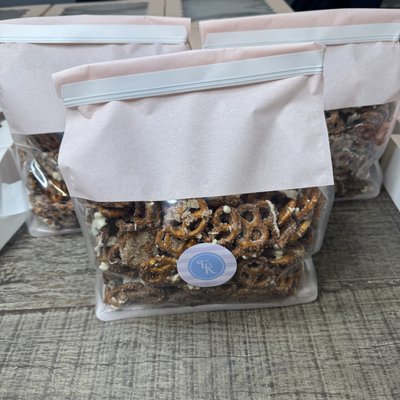 Cinnamon Pretzels 