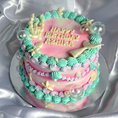 Round Custom Cake