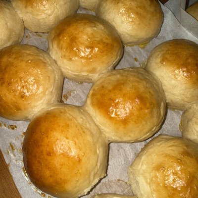 6 Sourdough Hamburger Buns