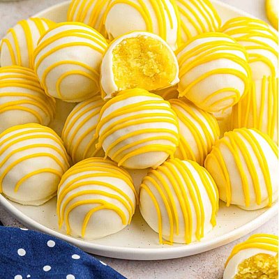 Boozie Cake Balls- Lemon/Blackberry