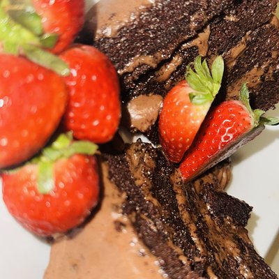 8in 4 Layer Devils Chocolate (Feed Up To 12 -16)