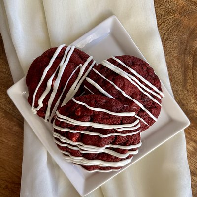 Red Velvet Triple Chocolate Chip Cookie 3” (Dozen)
