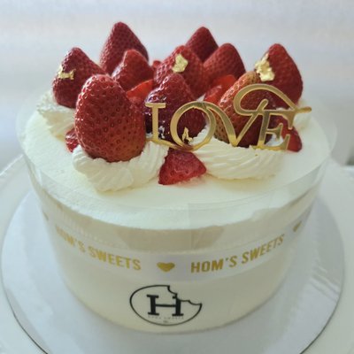 🍓 Strawberry Chiffon Cake 