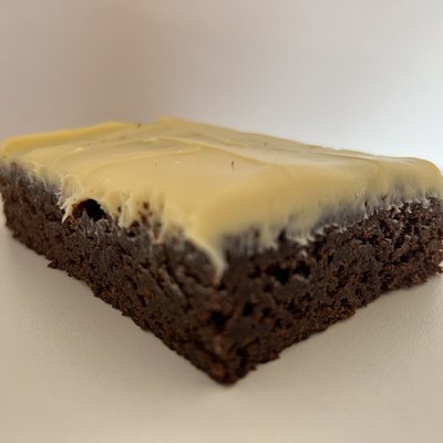 Chocolate And White Chocolate Ganache Cake Box 