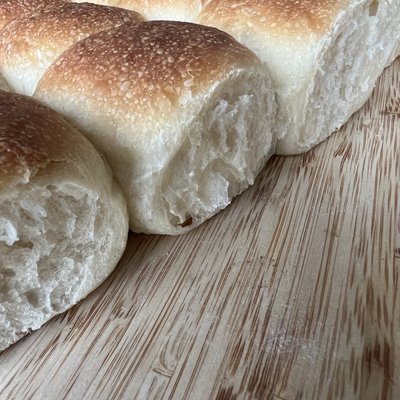 6 Pack Sourdough Dinner Rolls