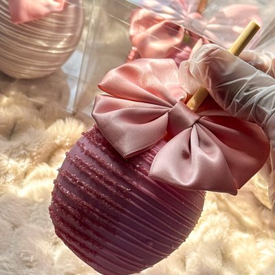 Chocolate Covered Apples ( Basic design ONLY ) 