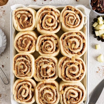 Apple Cinnamon Rolls
