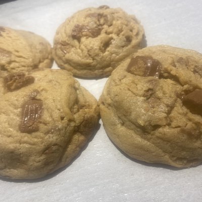 Peanut Butter Pieces Cookie