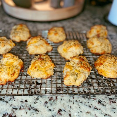 Cheddar Drop Biscuit (12 Count) 