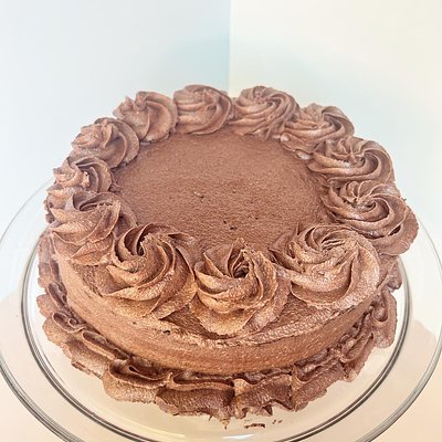 9” Frosted Cake