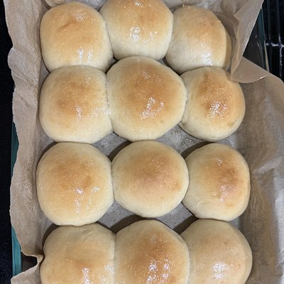 1 Dozen Sourdough Dinner Rolls