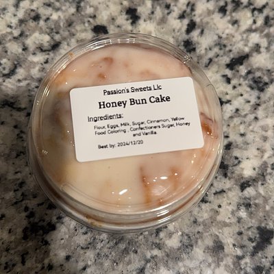 Honey Bun Cakes 