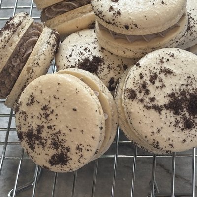 Cookies And Cream Macarons