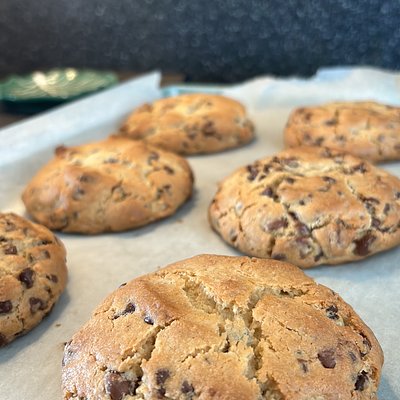 THICK Chocolate Chip Cookies