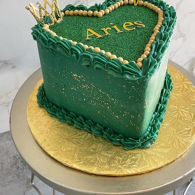 6 Inch Vintage Heart Cake