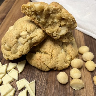 White Chocolate Macadamia Cookies
