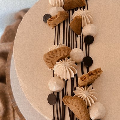Coffee Biscoff Cake