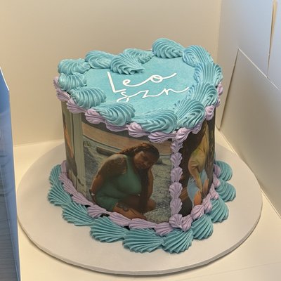 Selfie Cake 