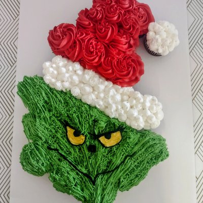 The Grinch Cupcakes 24