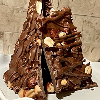 Milk Chocolate Spanish Nut