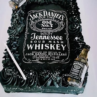 1/4 Sheet Cake (feeds Up To 30+) 