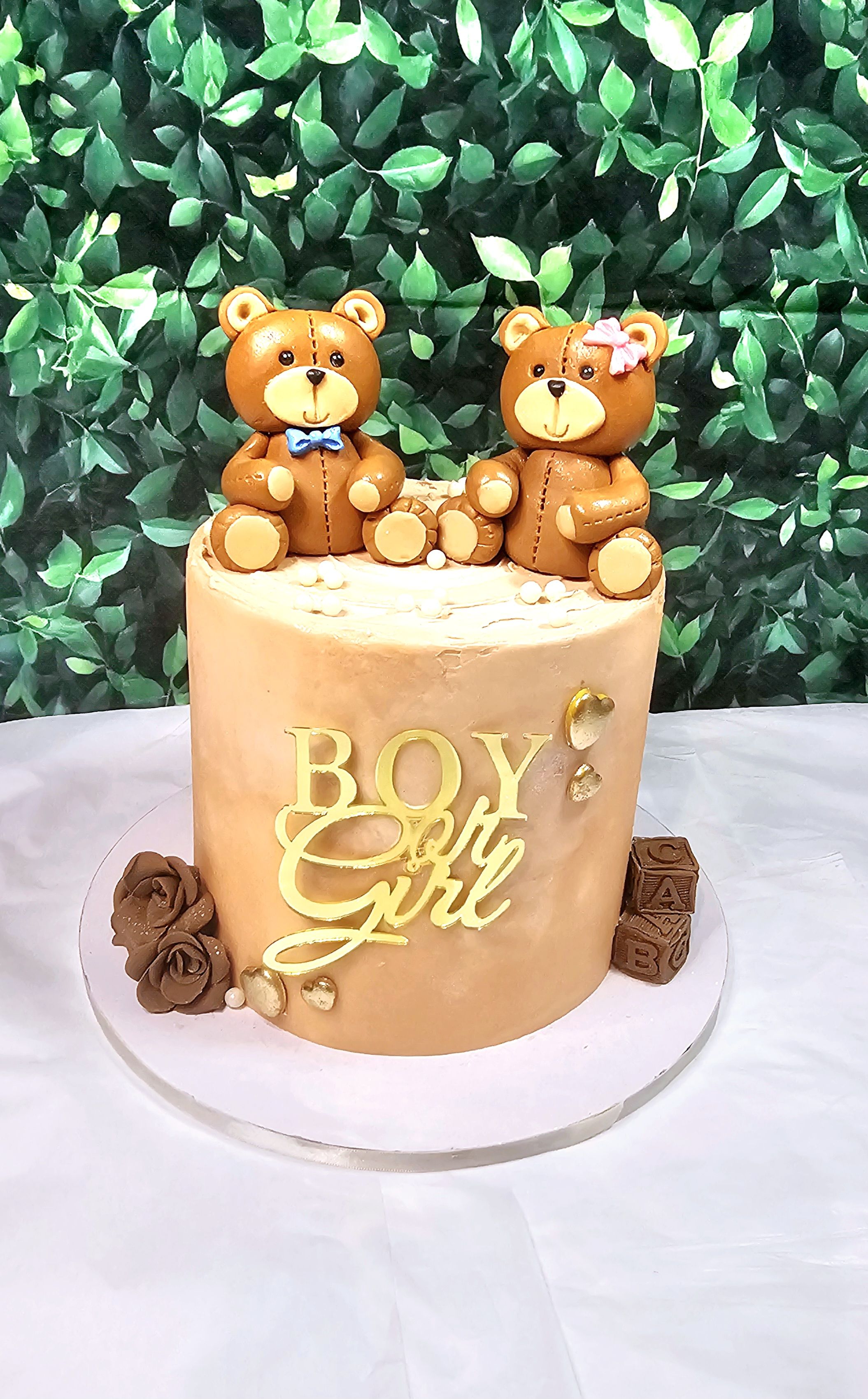 6 inch tier (round, square, or heart shaped)