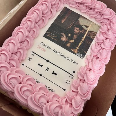 Custom Quarter Sheet Cake