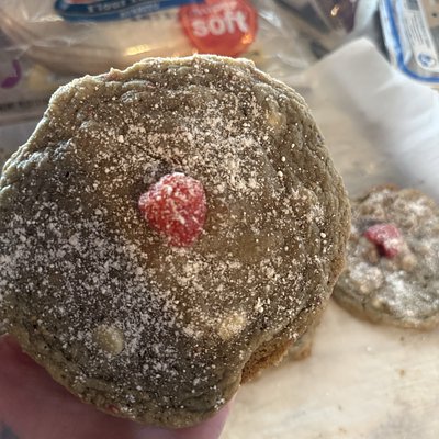 raspberry white chocolate cookie