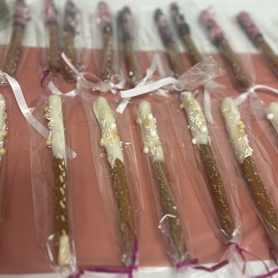 Chocolate Covered Pretzels 