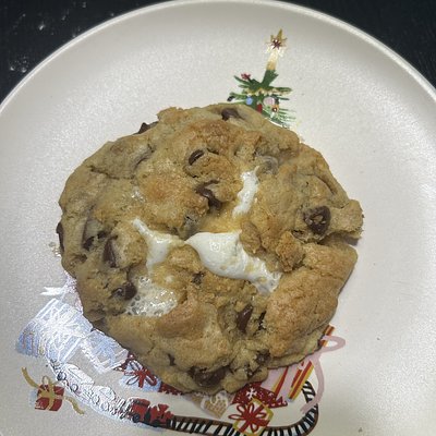 Jumbo Stuffed Cookies (8)