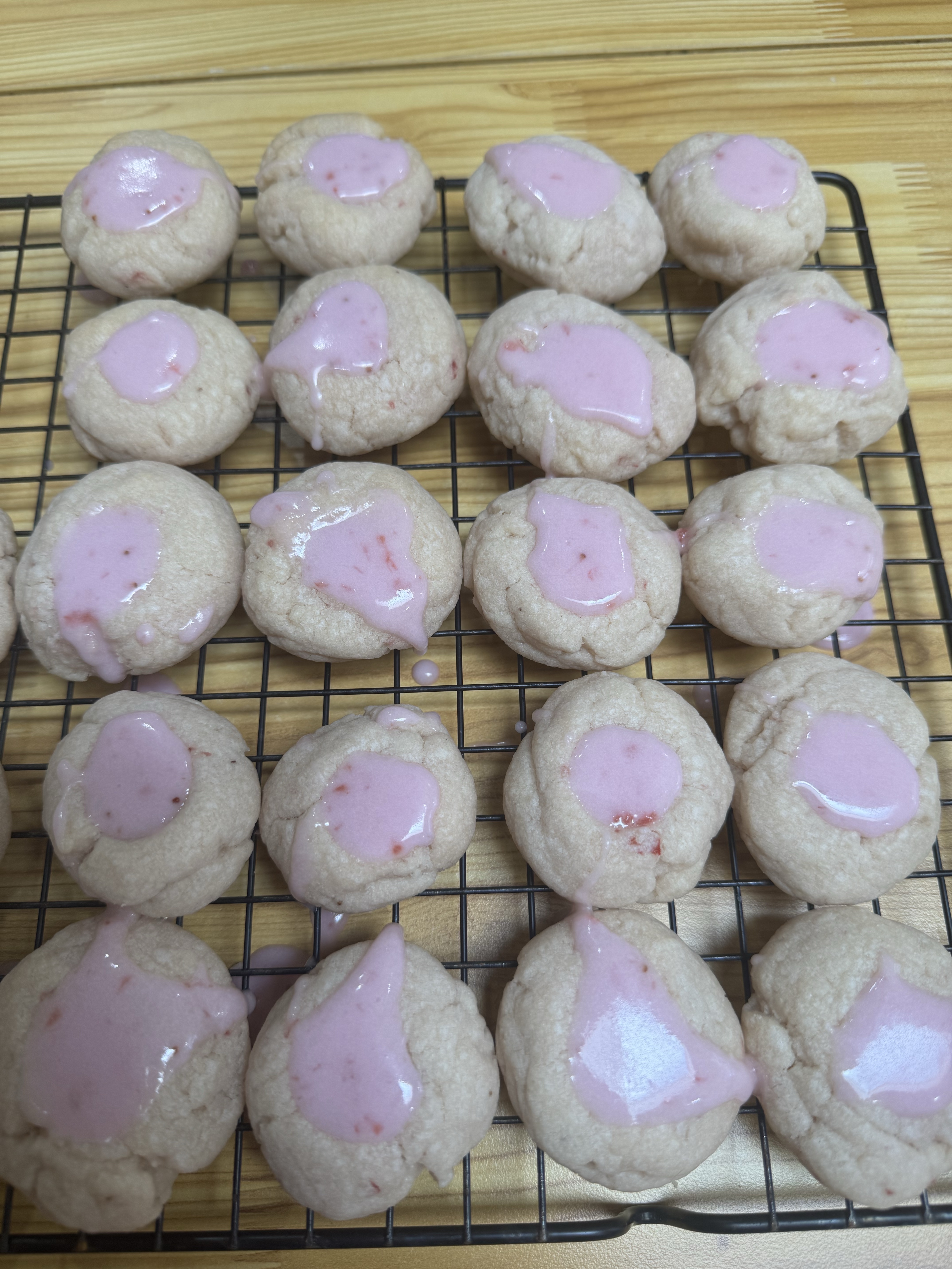 Strawberry Shortbread Cookies