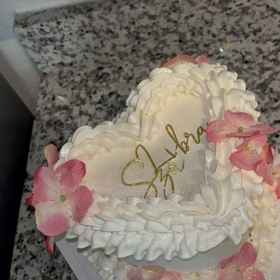 6in Heart Cake 