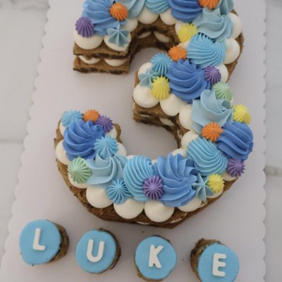 10x7.5” Double Layer Cookie Cake Letter Or Number 