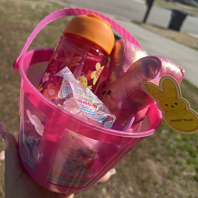 EASTER TREAT BASKETS 