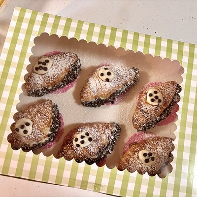 Mini Stuffed Croissants - Cannoli 