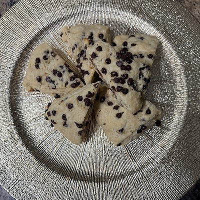 Sourdough Chocolate Chip Scones • 6 Pack