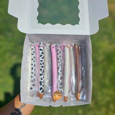 Chocolate Covered Pretzels 