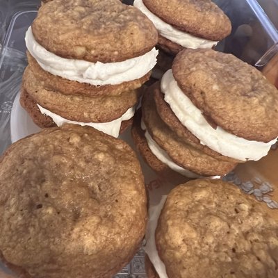 Oatmeal Cream Pies (6)