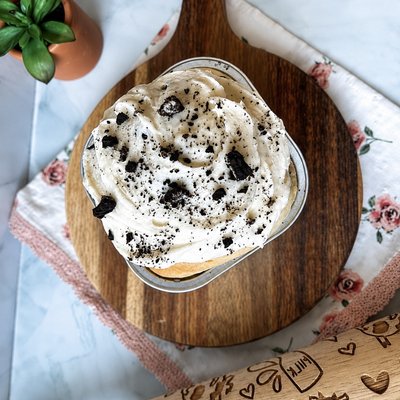 Oreo Cookies & Cream Sweet Roll (1/2 Dozen) 