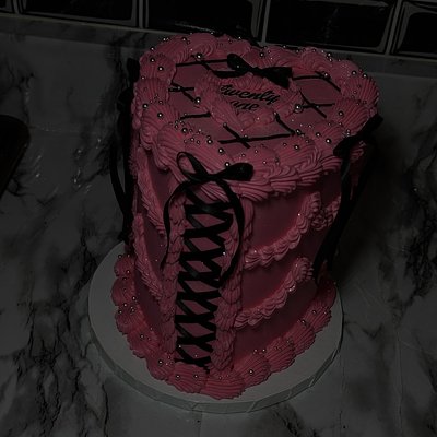 6” 3 layer heart cake