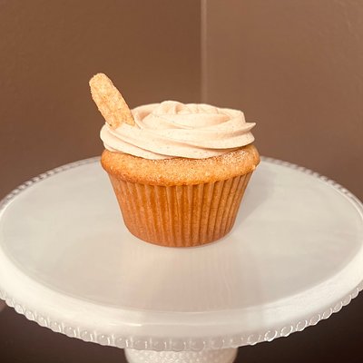 Cinnamon Churro Cupcakes (Dozen)