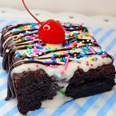Hot Fudge Sundae Brownies (6-Pack)