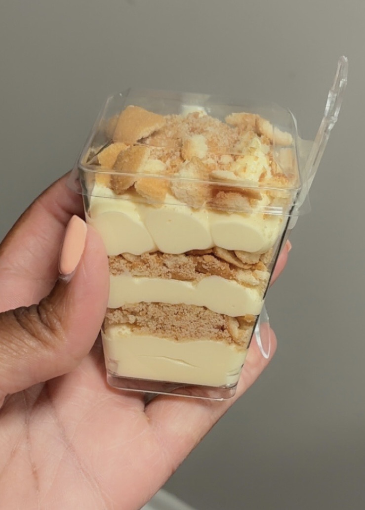 Push Pops (strawberry shortcake& banana pudding)