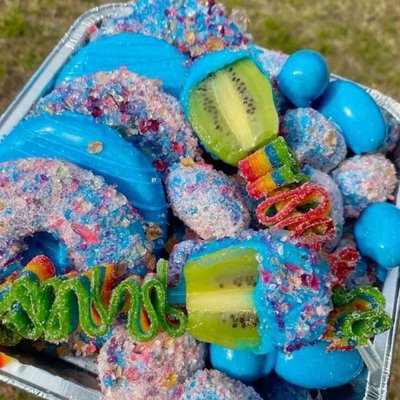 Mixed Candy Fruit Platter (Large)