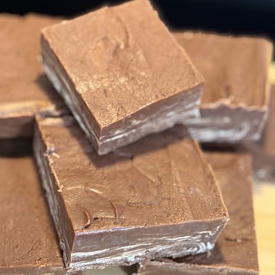 Chocolate Peanut Butter Fudge - 9 Piece Pan
