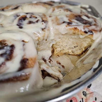 Cinnamon Rolls 