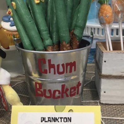 Chocolate Dipped Pretzel Rods (Plankton themed)