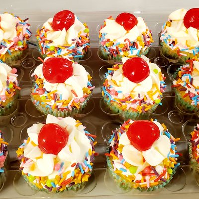 Pineapple Upside Down Cupcakes 
