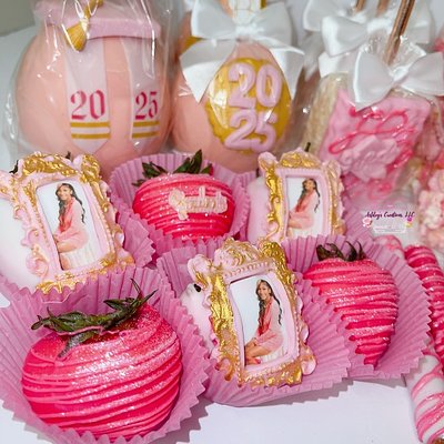 Dozen Custom Strawberries 