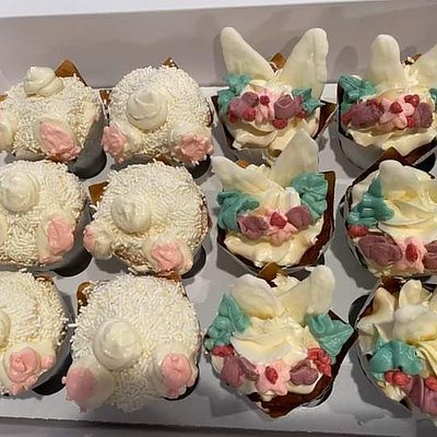 1/2 Dozen Signature Cupcakes